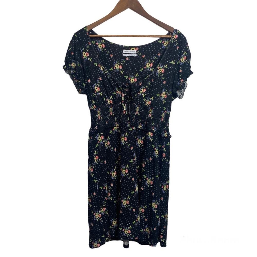 Urban Outfitters Emmy Dress Size‎ L Floral Mini Ruched Short Sleeve Peasant